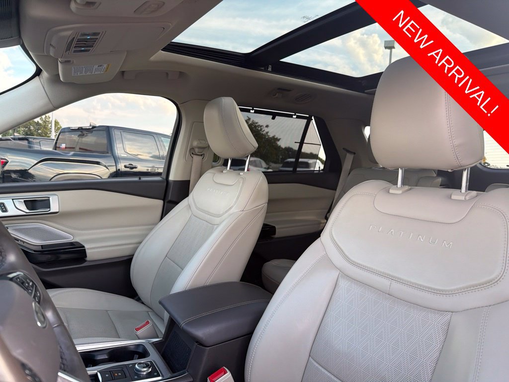 Used 2021 Ford Explorer Platinum w/ Equipment Group 601A AWD/4WD image 8