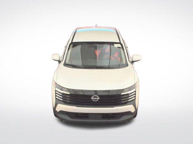 Used 2025 Nissan Kicks SV AWD/4WD image 13