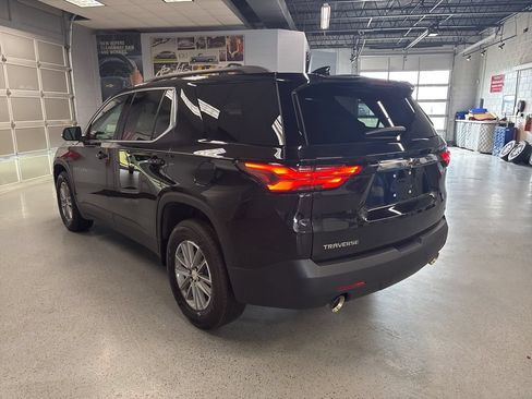 Used 2023 Chevrolet Traverse LT FWD image 5
