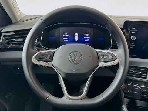 Used 2025 Volkswagen Jetta SE image 18