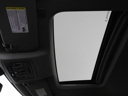 Used 2019 GMC Sierra 1500 SLT w/ SLT Premium Plus Package image 29