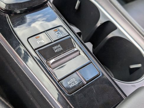 Used 2021 Hyundai Sonata Limited image 25