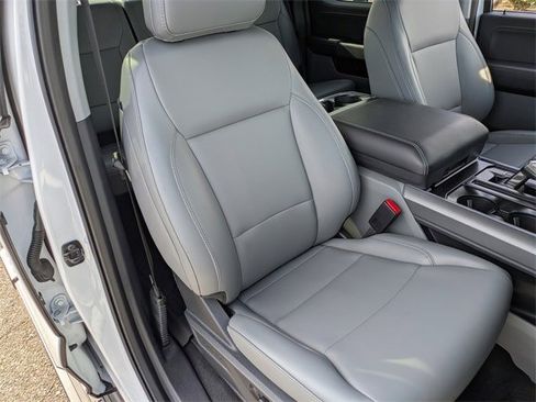 Used 2025 Ford F150 Lightning Flash image 11