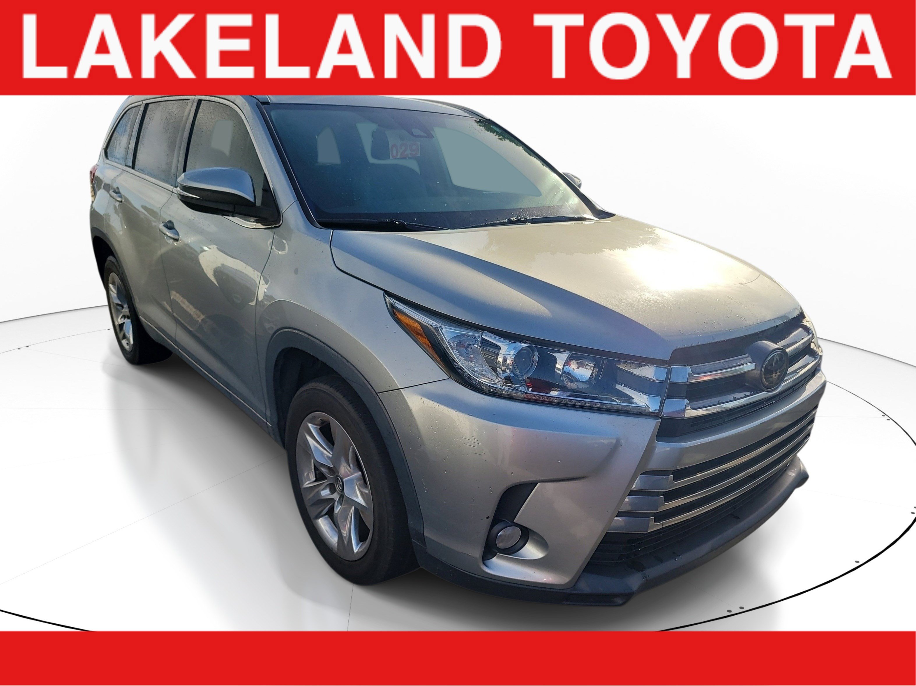 Used 2018 Toyota Highlander Limited FWD image 1