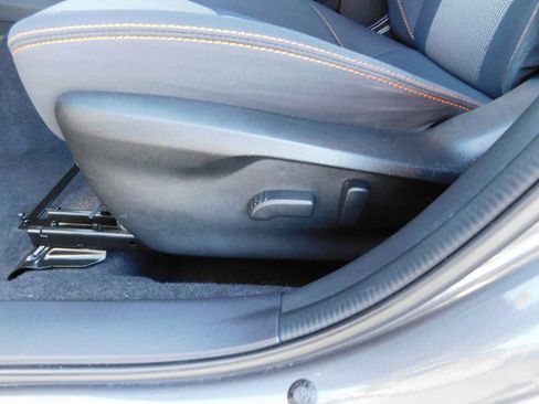 Used 2023 Subaru Crosstrek 2.0i Premium image 14