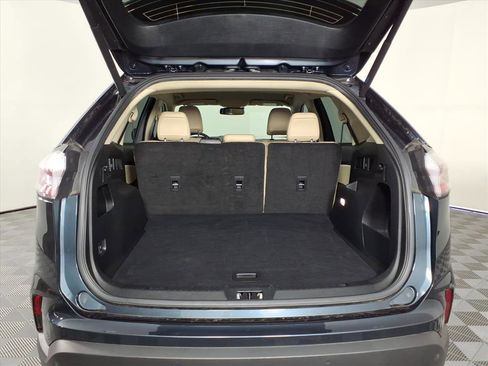 Used 2024 Ford Edge SEL w/ Convenience Package image 8