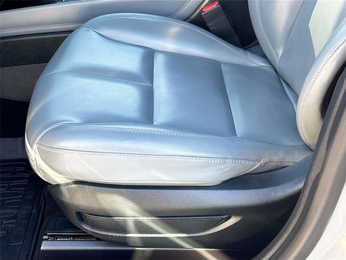 Used 2021 Lincoln Corsair Standard w/ Towing Package I image 22