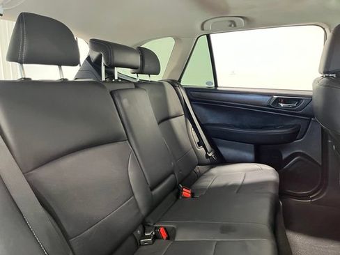 Used 2016 Subaru Outback 2.5i Limited AWD/4WD image 14