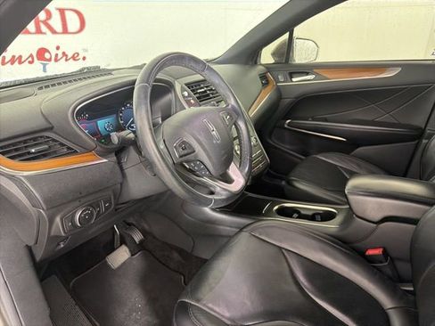 Used 2017 Lincoln MKC Reserve image 12