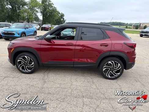 Used 2024 Chevrolet TrailBlazer RS w/ Convenience Package AWD/4WD image 7
