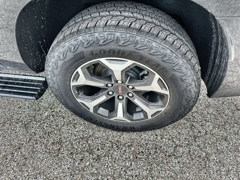 New 2026 GMC Yukon XL AT4 Ultimate w/ LPO, Floor Liner Package AWD/4WD image 12
