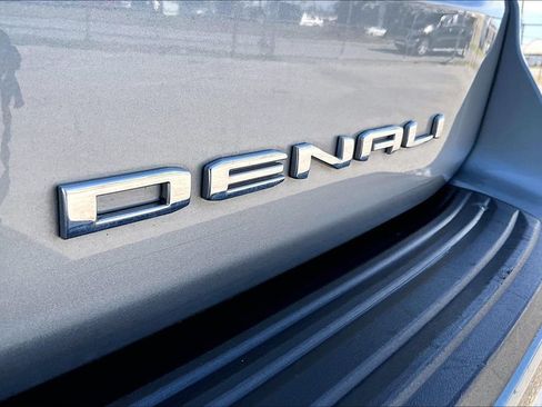 Used 2024 GMC Yukon Denali AWD/4WD image 42