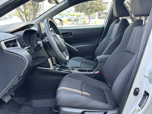 Used 2024 Toyota Corolla Cross AWD Hybrid image 16