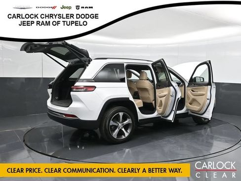 Used 2023 Jeep Grand Cherokee Limited AWD/4WD image 57