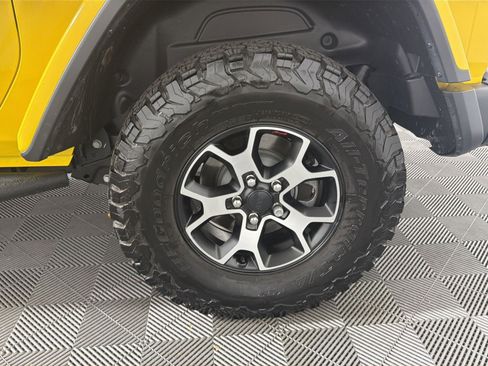 Used 2020 Jeep Wrangler Rubicon w/ Steel Bumper Group image 12