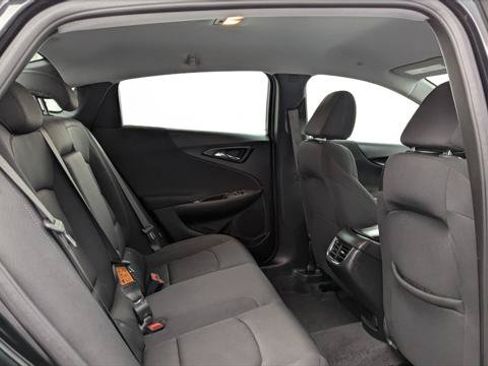 Used 2025 Chevrolet Malibu LT FWD image 19