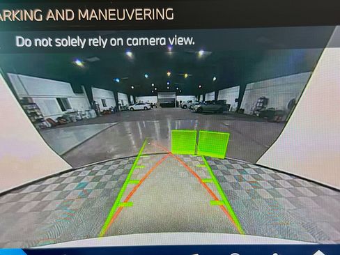 Used 2024 BMW i4 xDrive40i w/ Premium Package image 18