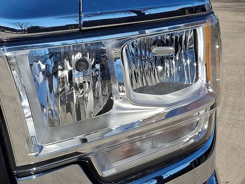 Used 2024 RAM 2500 Tradesman w/ Chrome Appearance Group image 9