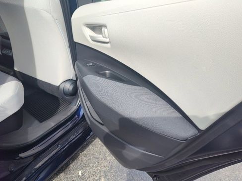 Used 2024 Toyota Corolla SE image 27