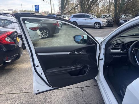 Used 2016 Honda Civic EX-T image 9