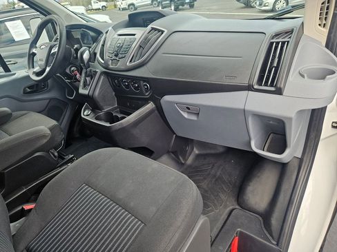 Used 2018 Ford Transit 350 XLT image 30
