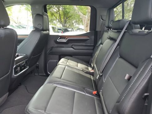 Used 2023 GMC Sierra 1500 Denali w/ Denali Reserve Package AWD/4WD image 11