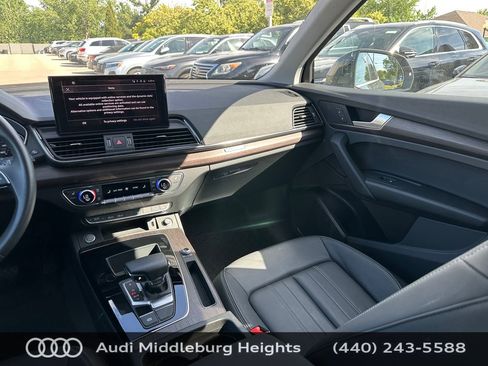 Used 2023 Audi Q5 2.0T Premium w/ Convenience Package AWD/4WD image 27