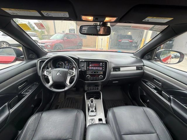 Used 2019 Mitsubishi Outlander SEL AWD/4WD image 17