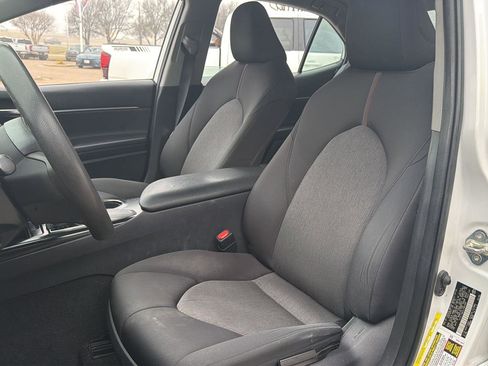 Used 2020 Toyota Camry LE w/ Carpet Mat Package image 10