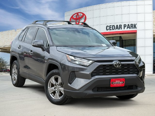 Used 2023 Toyota RAV4 XLE AWD/4WD image 1