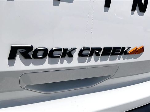 Used 2025 Nissan Pathfinder Rock Creek AWD/4WD image 10