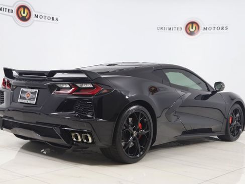 Used 2021 Chevrolet Corvette Stingray Premium Cpe w/ Z51 Performance Package RWD image 3