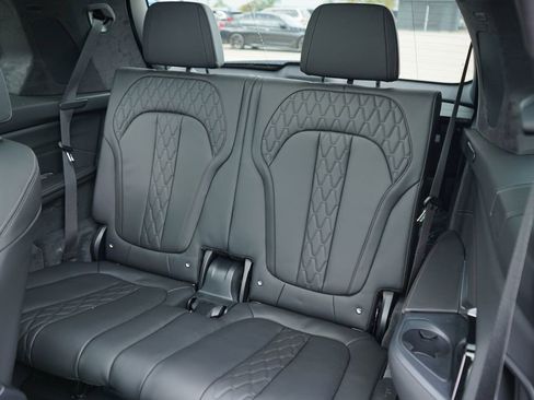 New 2026 BMW X7 M60i AWD/4WD image 19