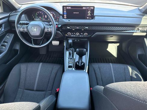 Used 2024 Honda Accord Sport image 15