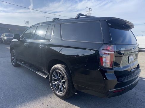 Used 2022 Chevrolet Suburban Z71 w/ Z71 Off-Road Package image 5
