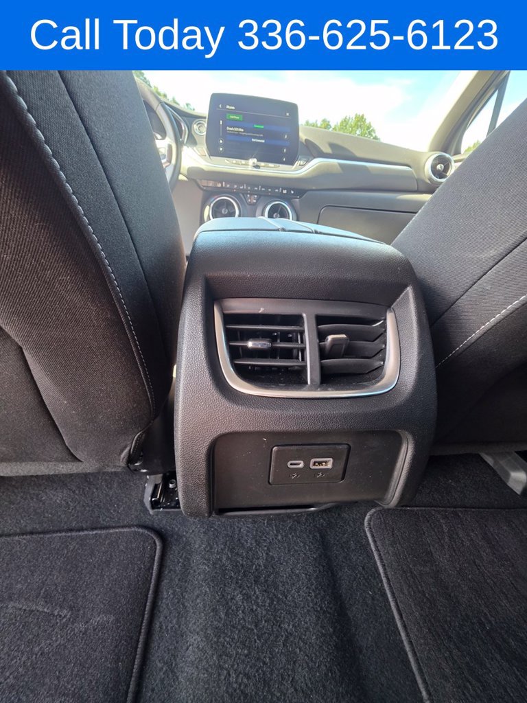 Used 2025 Chevrolet Blazer LT AWD/4WD image 19