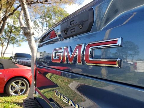 Used 2025 GMC Sierra 2500 Denali w/ Denali Reserve Package image 6