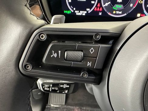 Certified 2026 Porsche Cayenne E-Hybrid AWD/4WD image 26