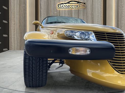 Used 2002 Chrysler Prowler image 27