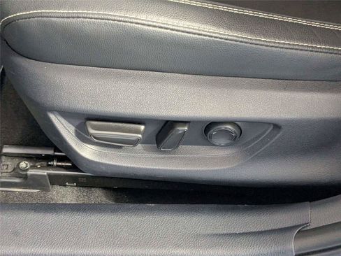 Used 2025 Toyota Camry SE FWD image 12