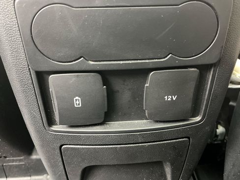 Certified 2023 Ford Explorer XLT w/ Equipment Group 202A AWD/4WD image 14