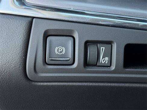 Used 2019 Cadillac XT5 Luxury image 22