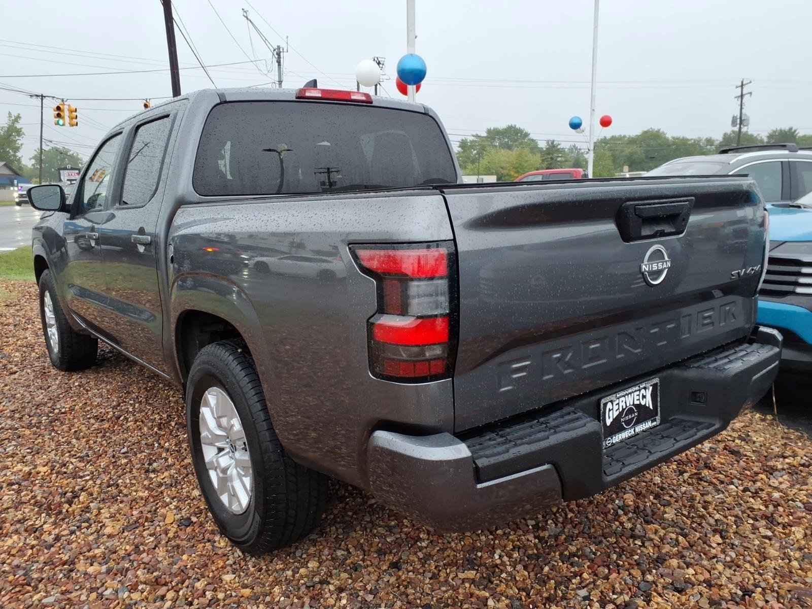 Used 2023 Nissan Frontier SV AWD/4WD image 4