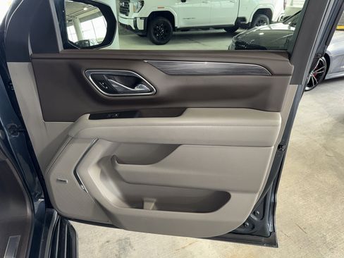 Used 2021 GMC Yukon SLT w/ SLT Luxury Plus Package RWD image 9