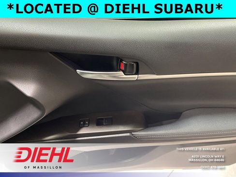 Used 2021 Toyota Camry XLE image 14