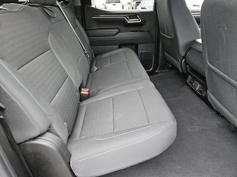 Used 2025 Chevrolet Silverado 1500 LT image 32