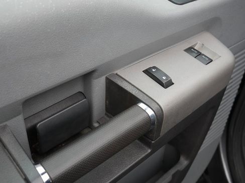 Used 2016 Ford F250 XLT w/ XLT Value Package image 11