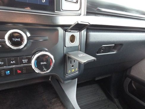 Used 2023 Ford F350 Lariat w/ Tow Technology Package image 25