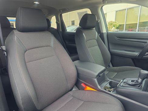 Used 2024 Honda CR-V EX image 13