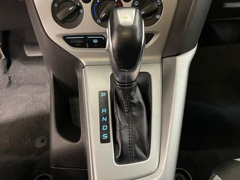 Used 2012 Ford Focus SE image 25